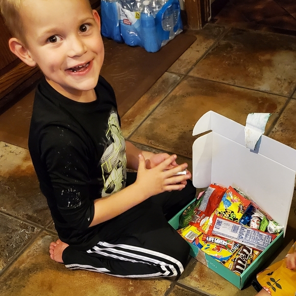 Meet your Posher, Veronica - Picture 6 of 6